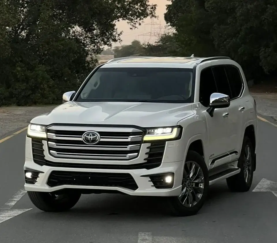 Toyota Land Cruiser VXR 3.5L 2023 — véhicule occasion import Dubaï