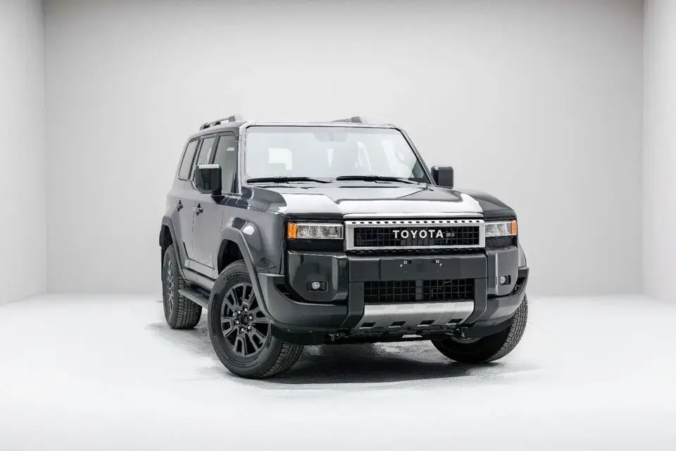 Toyota Prado MID 2.4L - Dark Grey Inside Black Export Only 2025 — véhicule occasion import Dubaï
